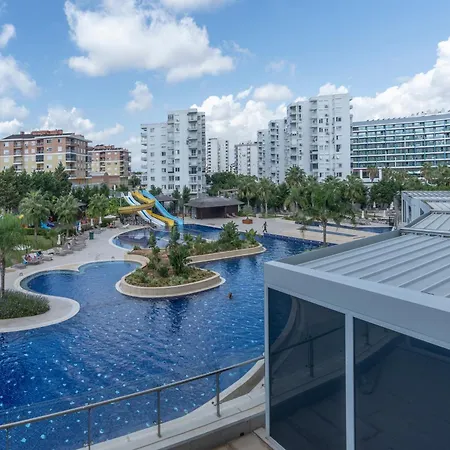 アパート Luxury With Maxi's 1-bed Pool, Free Spa, Fitness, Access In Aksu アンタルヤ