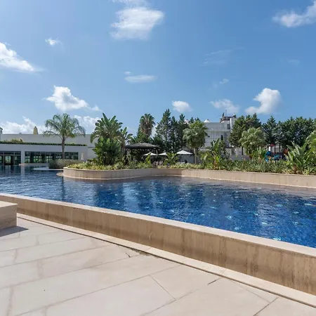 Luxury With Maxi's 1-bed Pool, Free Spa, Fitness, Access In Aksu Apartment